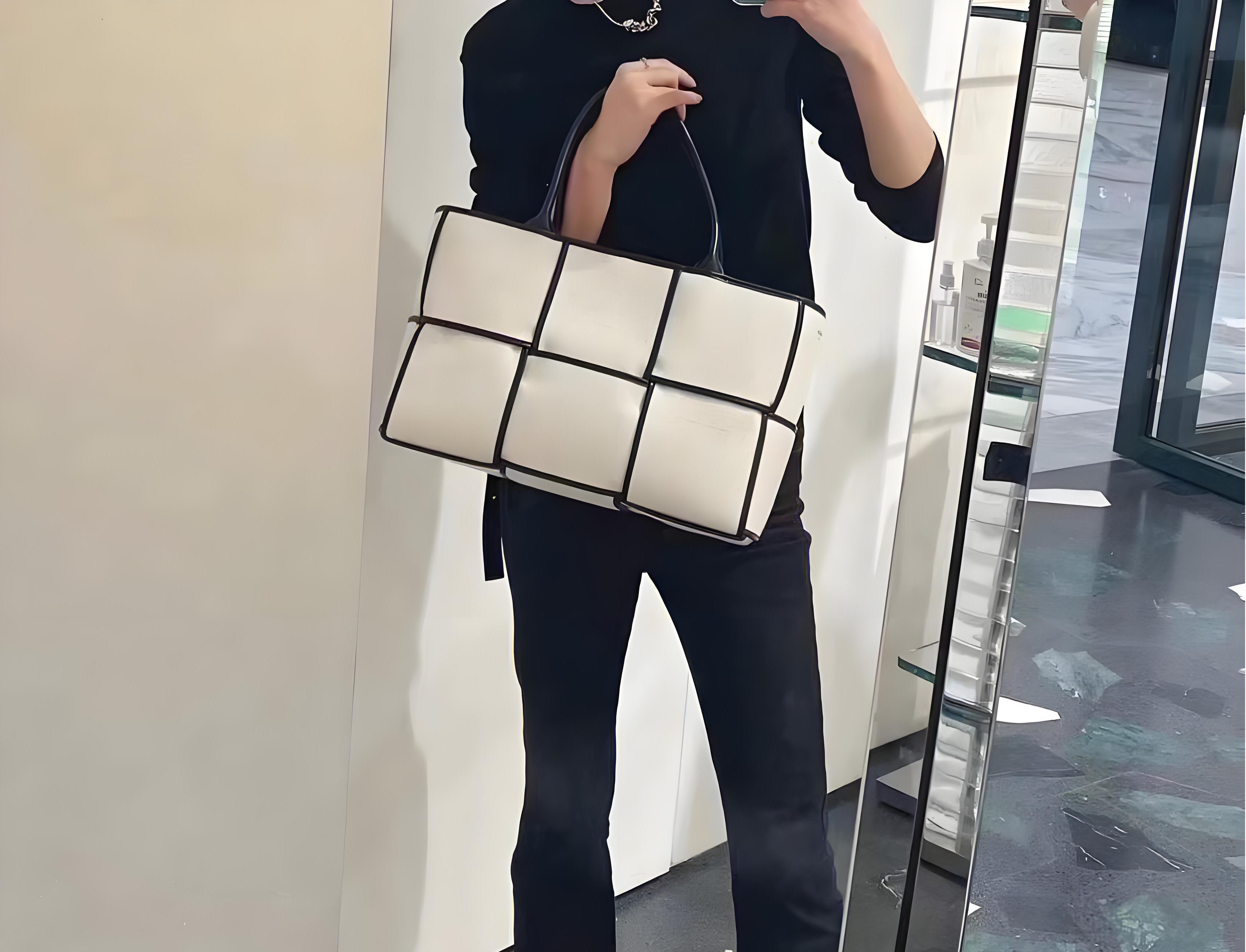 Bottega Veneta Arco托特包評測——編織工藝×容量實測全解析